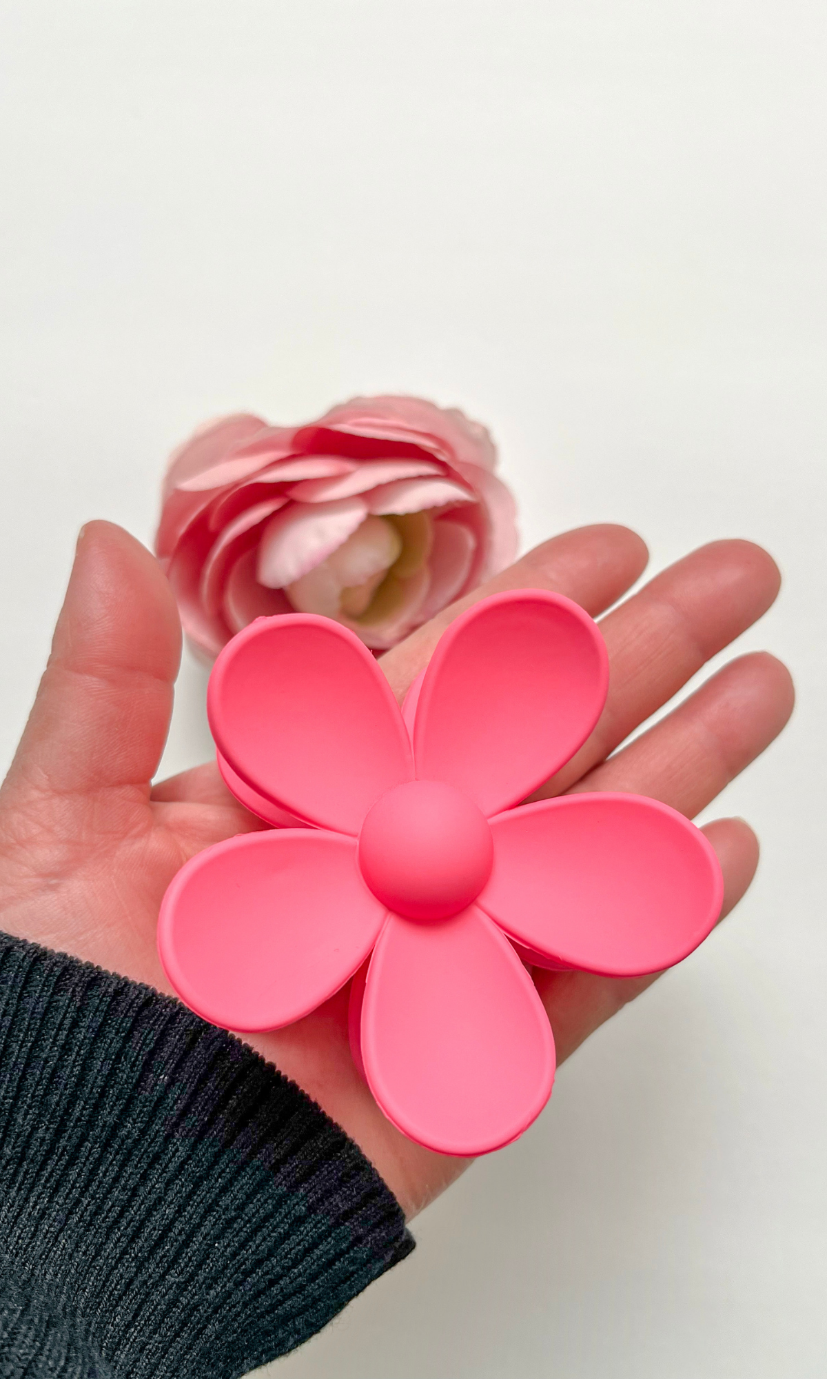 Pink flower hair clip