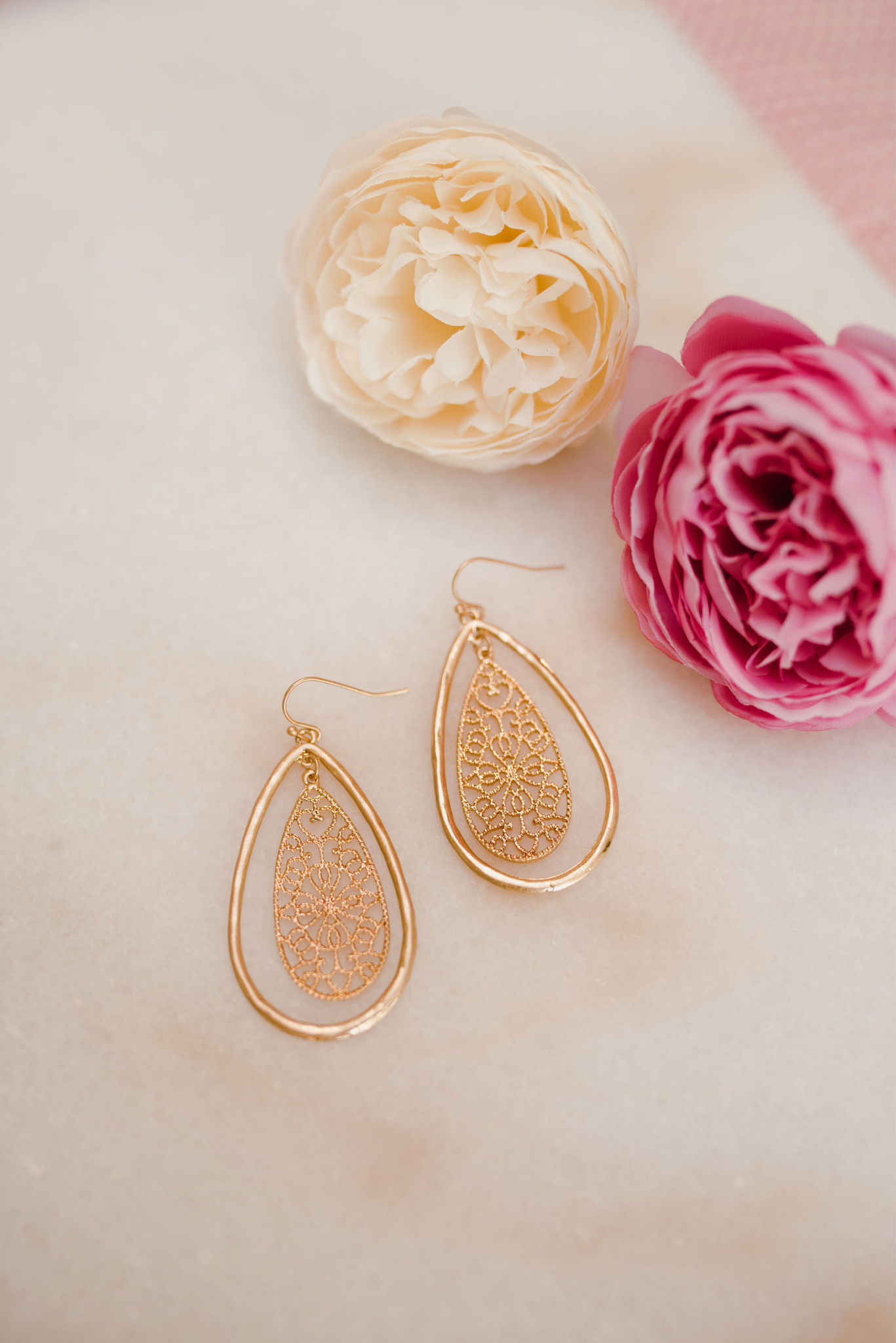 Teardrop Filigree Dangle Drop Earrings